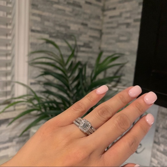 SOLD✨3 piece engagement wedding ring set - Picture 9 of 11